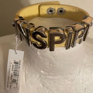 BCBGeneration snap affirmation INSPIRE yellow Bracelet‎ NWT